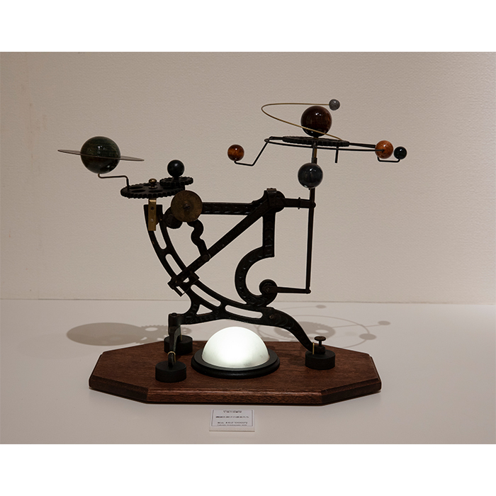 機械仕掛けの惑星たち