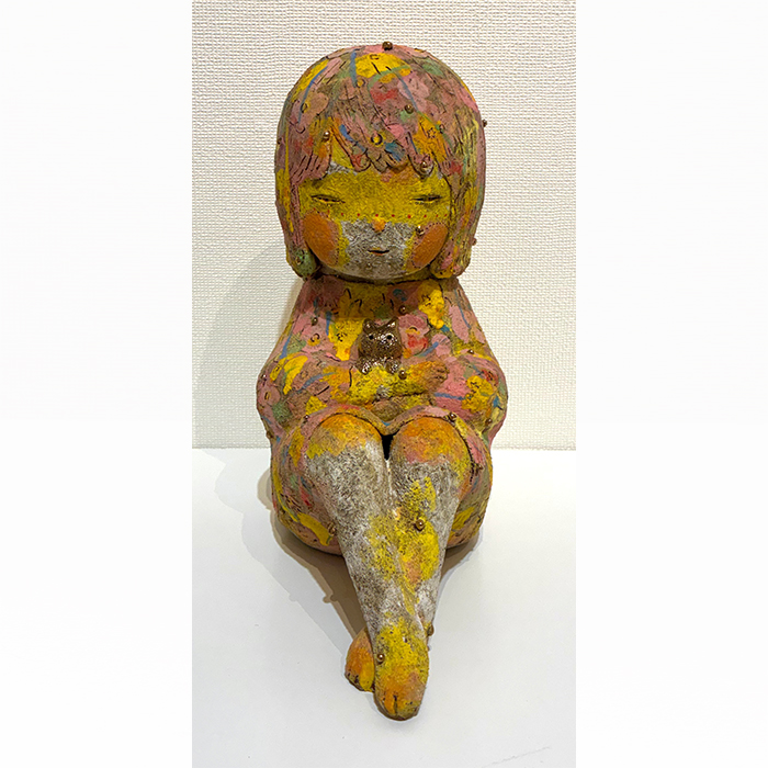 金のねこ　だっこ